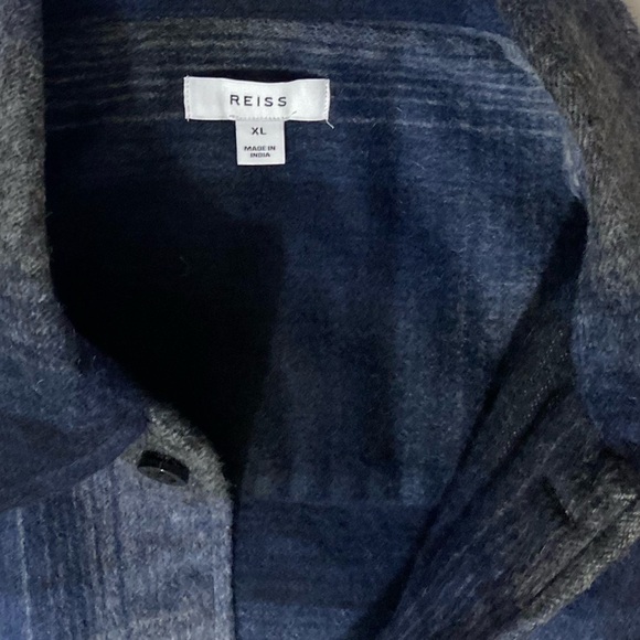 NWOT Reiss Idaho Plaid Over Shirt Size XL (Color Blue Multi). - Picture 8 of 10